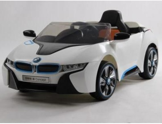 Masinuta electrica BMW I8